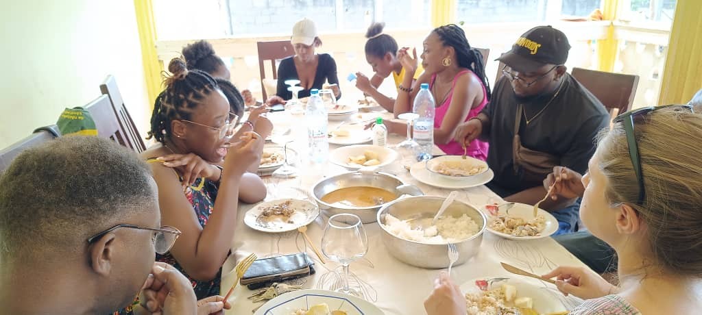 Repas visite centre d accueil des enfants dona